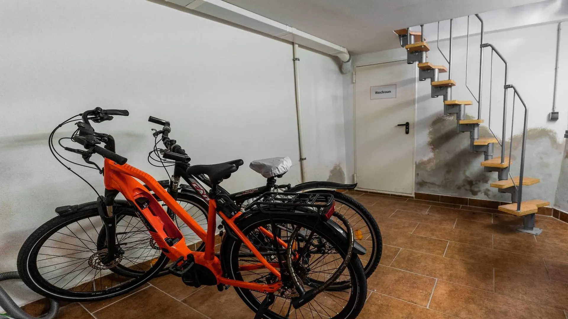 Moderne Stadtwohnung An Der Fussgaengerzone, Smart Tv, Kingsize-Bett, Couch, Kueche Passau 0*,  Deutschland